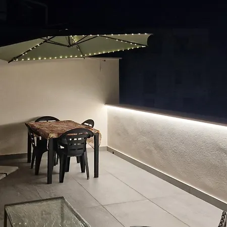 Apartman La Chiostrina 2 *